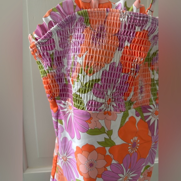 NWT DM Fashion Smoked One Piece - Floral Fever - Size SMALL - Picture 9 of 9